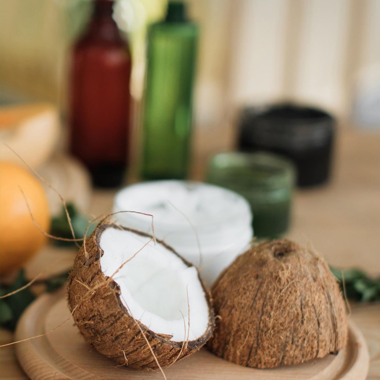 Deep Hydration & Protection
Rich in nourishing fatty acids that help hydrate the delicate under-eye area while supporting the skin’s natural moisture barrier. Leaves skin feeling soft, smooth, and protected.